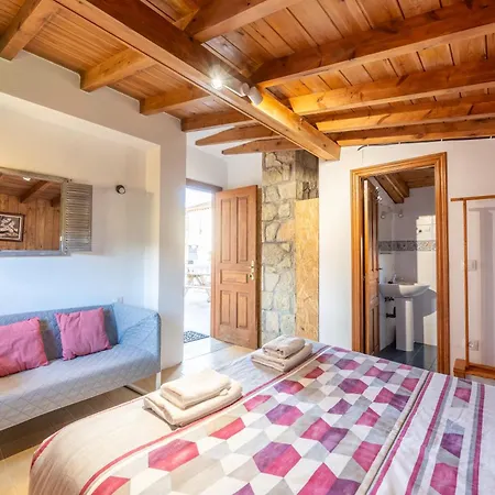 Casa Maria Canales (Asturias)